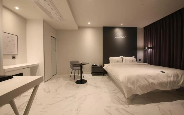 Zam101 Hotel
