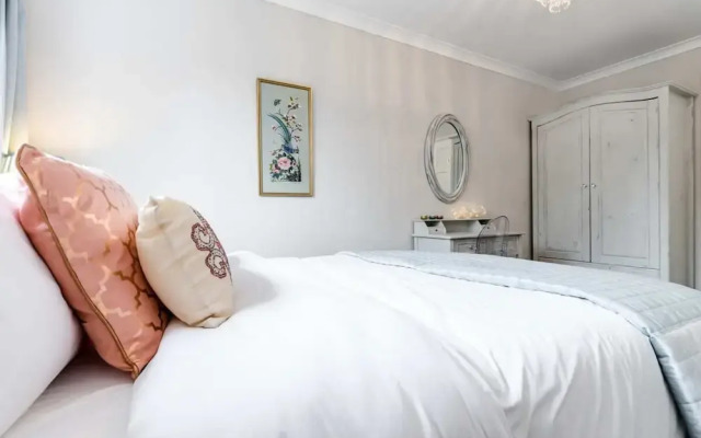 Lovely 2 Bedroom Apartment With Garden, South Bank Westminster