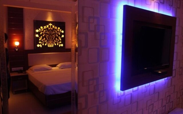Maya Residency