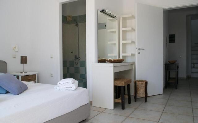 Nafsika 4Bedroom Sea View House