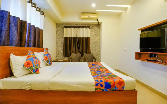 Fabhotel Dwarka