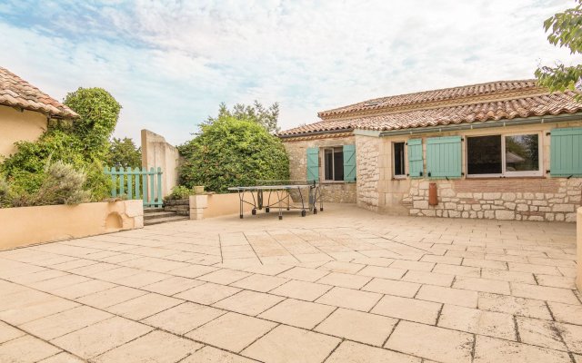 Detached villa with heated private swimming pool, jacuzzi and beautiful views