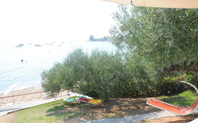 Maistrali Beach Hotel
