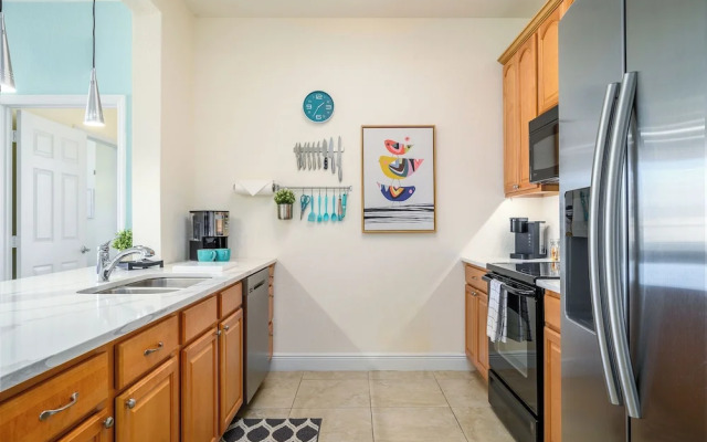 4862 Cayview Avenue #408