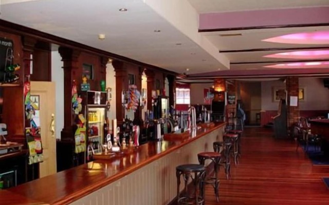 The Raven Hotel - Inn