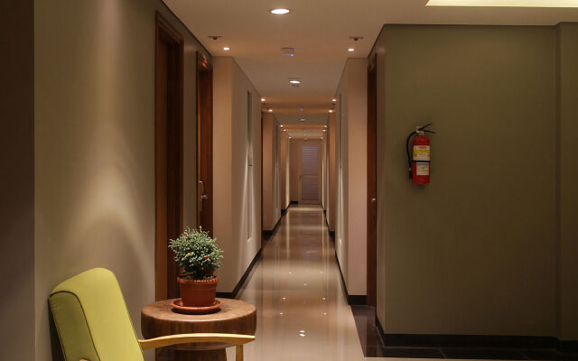 Ivory Hotel Bandung