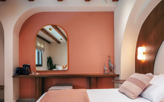 La Montre Luxury Boutique Suites