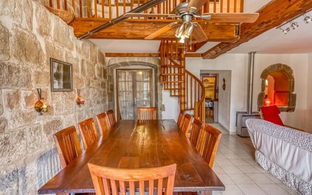 Quiant Holiday Home in Azille With Terrace