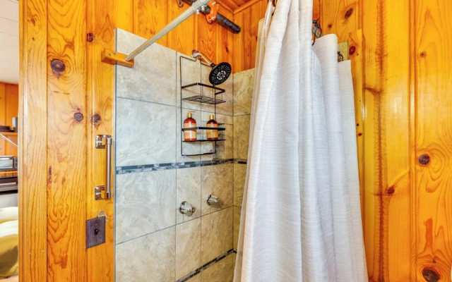 2 Mi to Spearfish Canyon: Central Getaway!