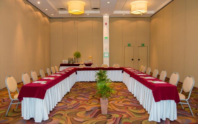 Holiday Inn Acapulco La Isla by IHG