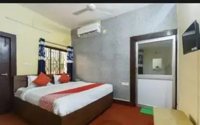 Oyo 87912 Lumbini Imperial