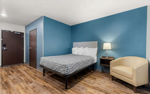 Woodspring Suites Corona