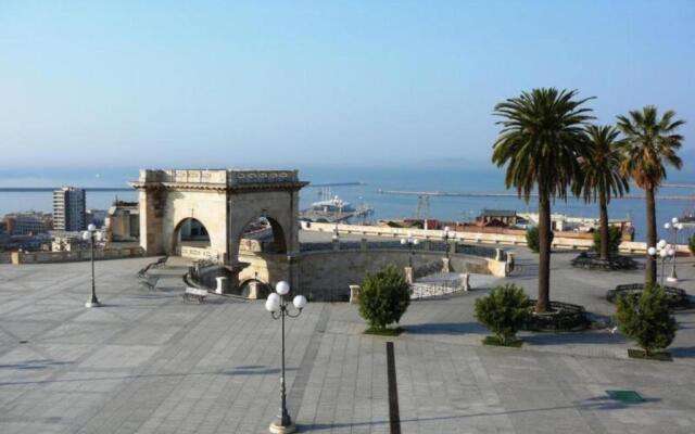 Cagliari Magica bellissimo appartamento panoramico in centro
