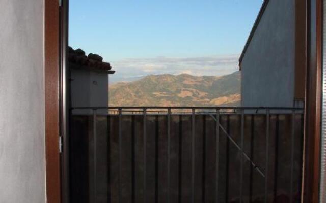 AURUSA - Casa Vacanze Pollina, Sicilia autentica
