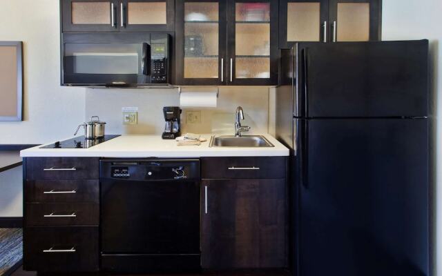 Candlewood Suites Wichita Northeast