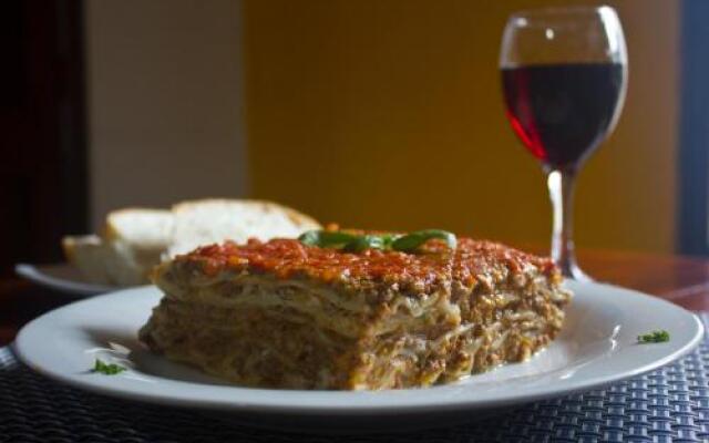 Hostel La Vieja Panaderia & Restaurant