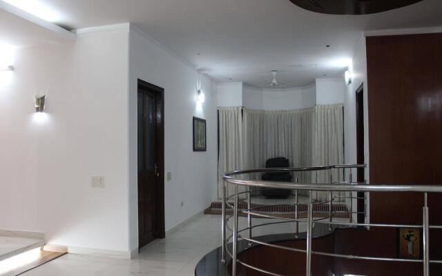 OYO Premium Signature Towers