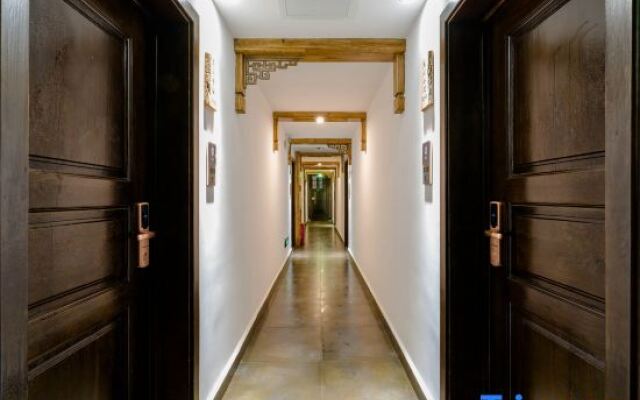 Floral Hotel·Yicheng Yijia Hotel(Dongda store of Zhangjiajie National Forest Park)