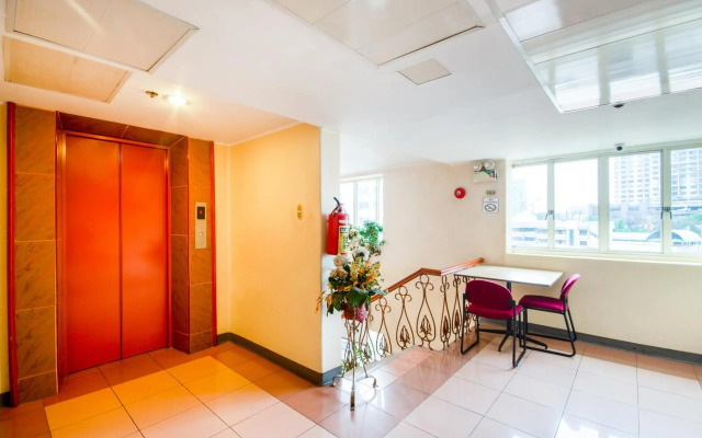 Palladium Suites Hotel