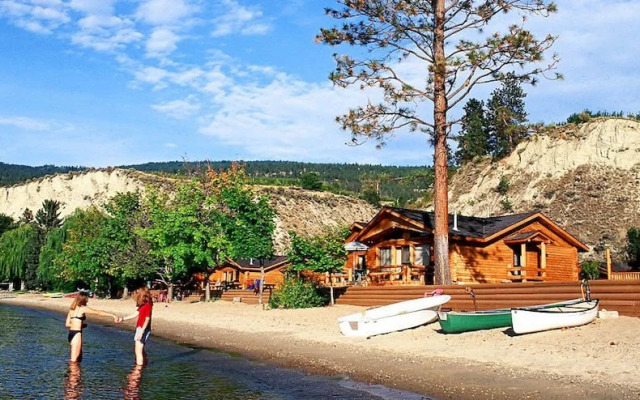 Sandy Beach Lodge