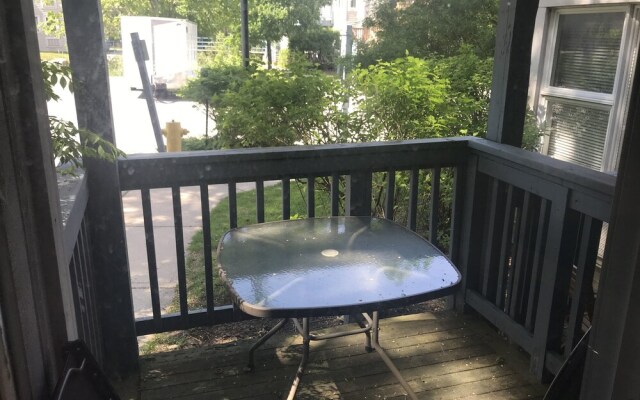 Classy Mountainside Studio - 403