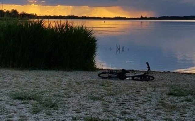 Warias Hotel & Restaurant