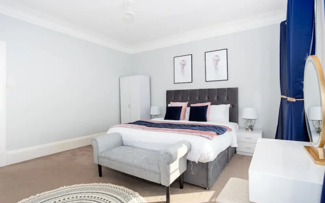 Compass Point by Sorted Stay