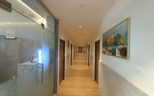 Hotel Moon Lite Residency Marve Malad