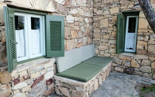 Petrino 2 - Traditional Lerian House