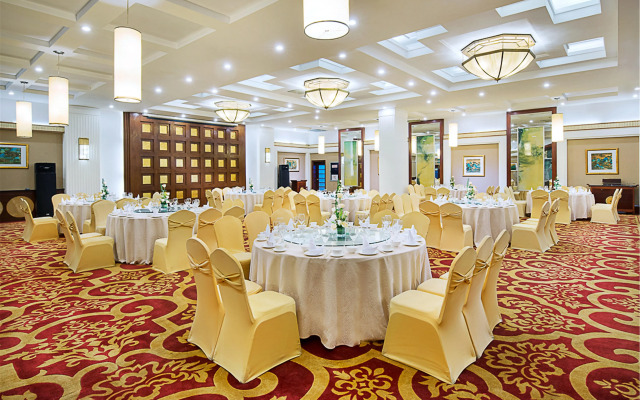 Holiday Inn Zhengzhou by IHG