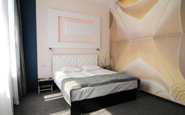 Homelike Hotel
