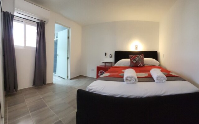 Book & Sleep 44