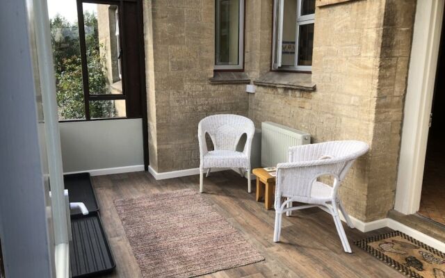 Beautiful 3 Bedroomed Cotswolds Farmhouse