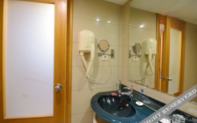 Liyang Hotel