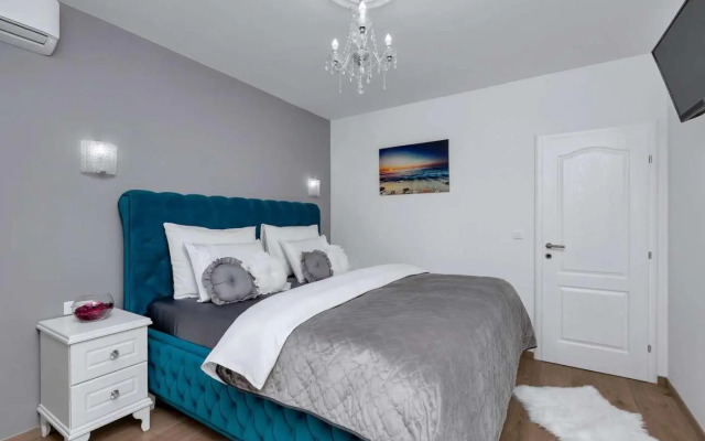 Luxurious Apartment Nino