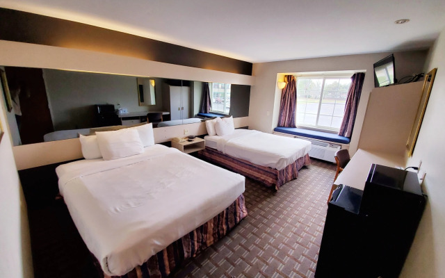 Americas Best Value Inn & Suites Racine