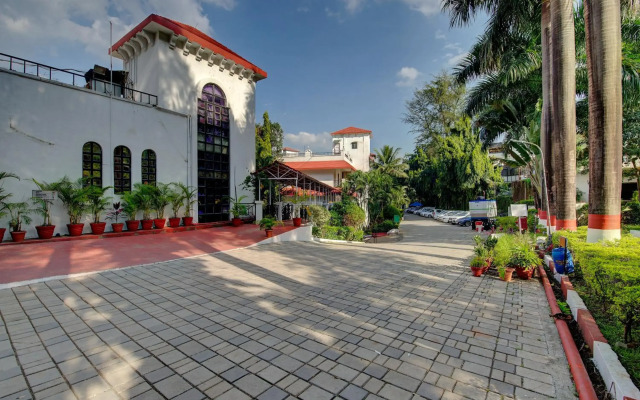 Khanvel Resort