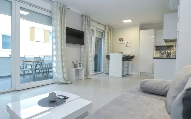 Tomana Apartment with Jacuzzi