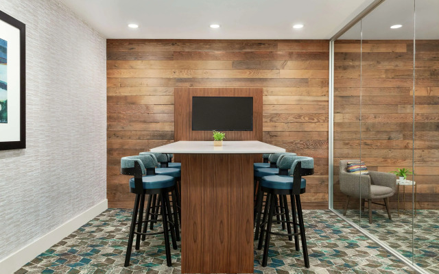 Hilton Garden Inn Seattle Airport