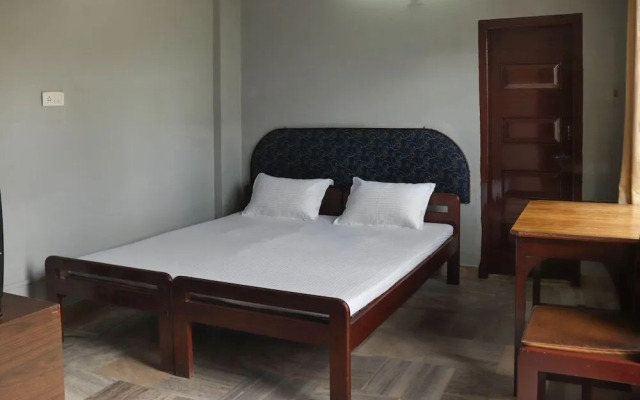 Hotel Galaxy by OYO Rooms