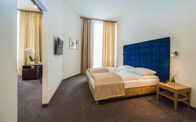 HiLight Suites Hotel