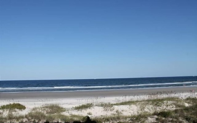 Tradewinds 24