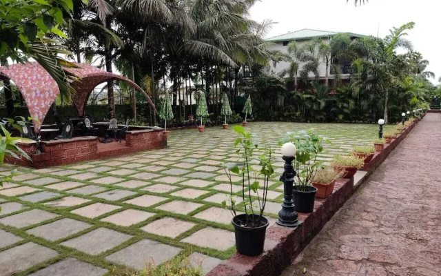 Chira Meadows Eco Resort