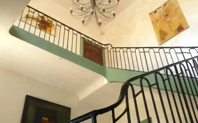 Hotel Coté Cour Chambres dhotes