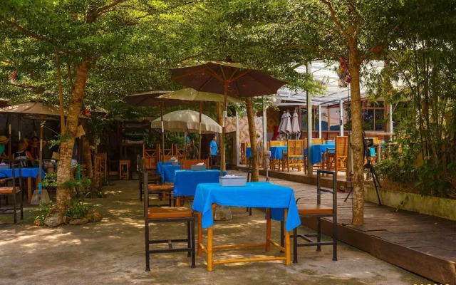 The Aristo Beach Studio by Holy Cow