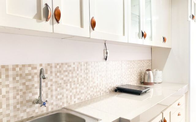 Good Choice And Homey Studio Enviro Apartment