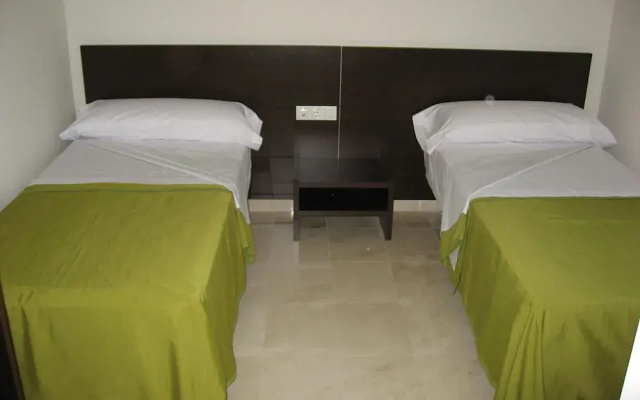 La Escala Apartment Near Beach for 3