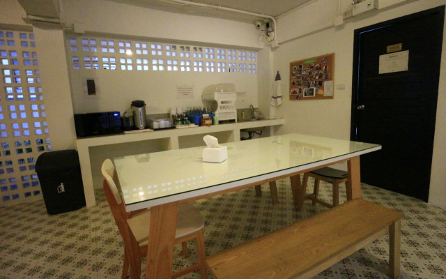 Baan Ploy in - Adults Only