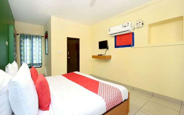 OYO 4256 Hotel Rajmahal