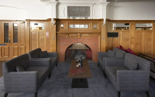 Bay New Southlands Hotel